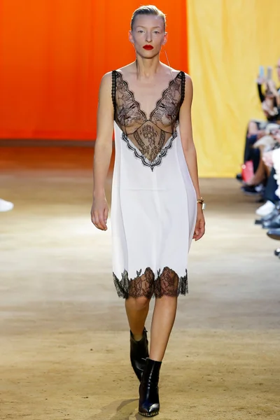 Look 1
